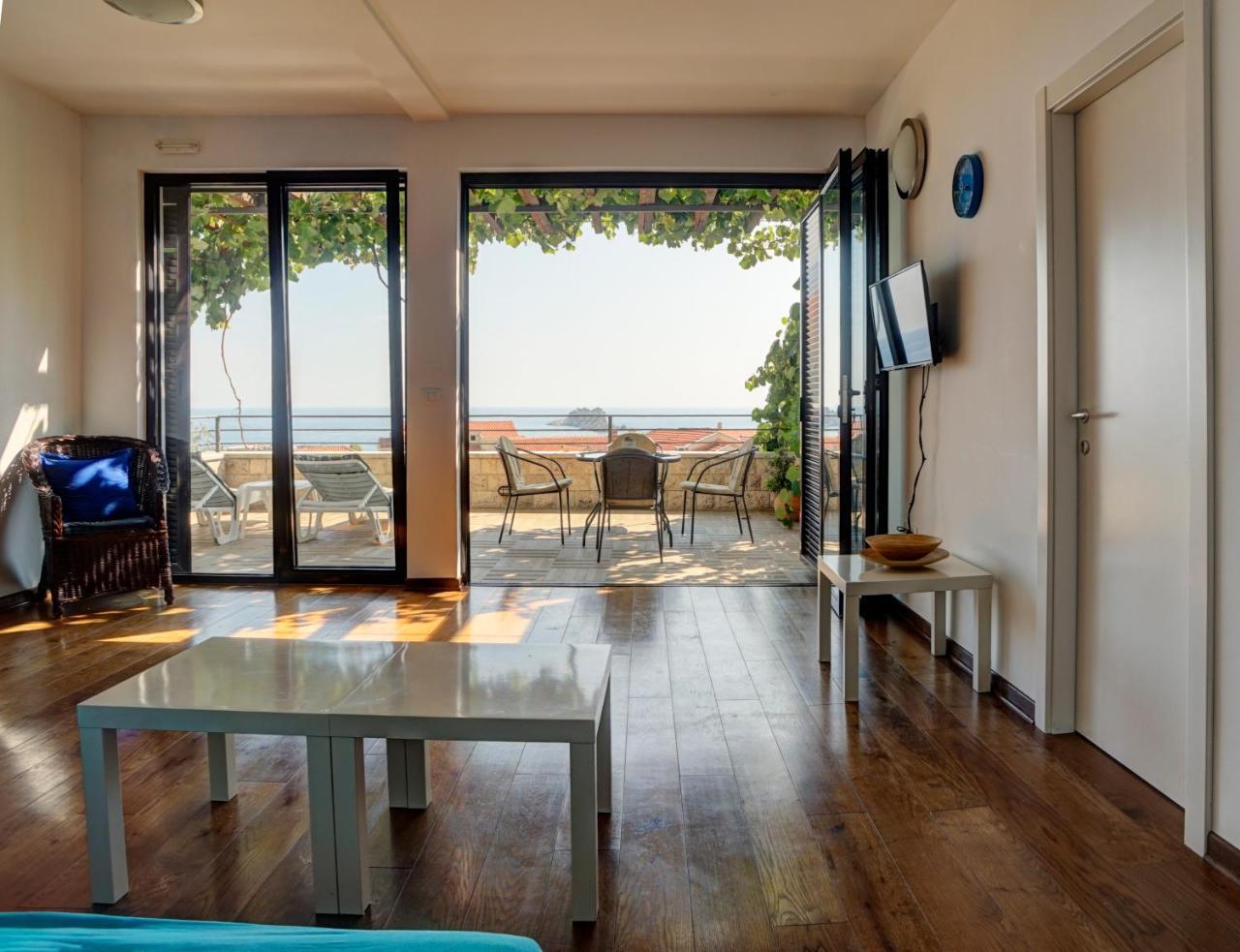 Apartments Minja Nerin Petrovac Dış mekan fotoğraf
